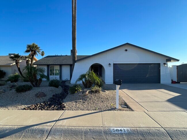 Building Photo - 5841 W Angela Dr
