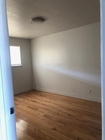 Building Photo - 13011 12th Ave SW