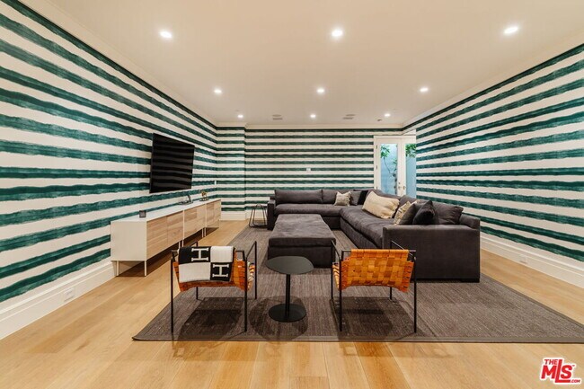 Building Photo - 957 Corsica Dr