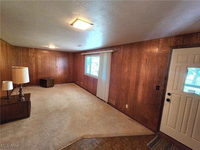 Building Photo - 2908 Bowmen Ln