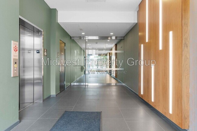Building Photo - 4100 Lindell Blvd