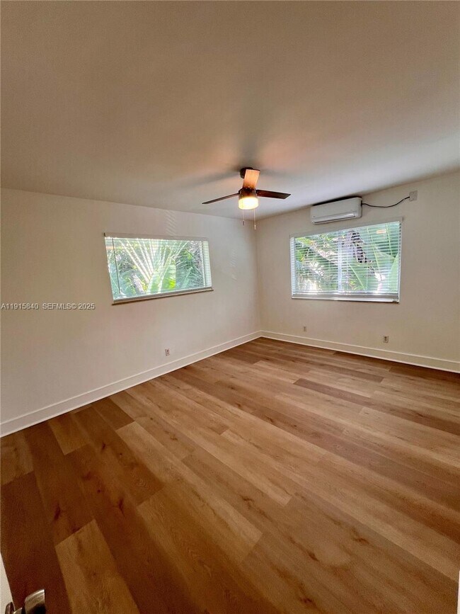 Building Photo - 1198 Marseille Dr