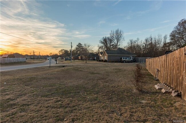 Building Photo - 745 Baltzer Rd