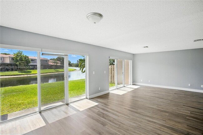 Building Photo - 1723 SW 109th Terrace