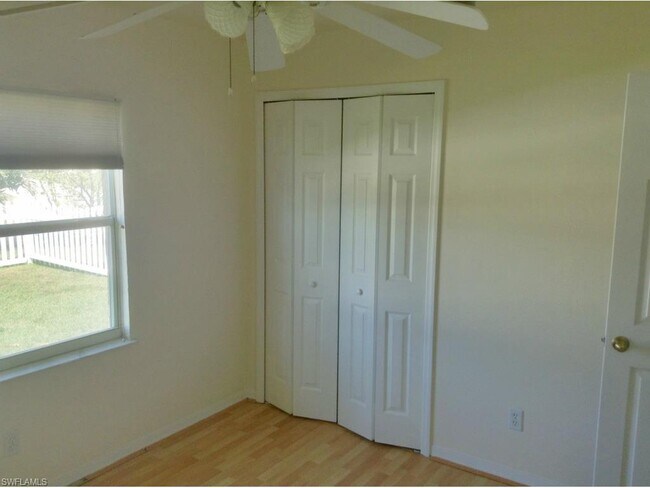 Building Photo - 1704 SE 1st St