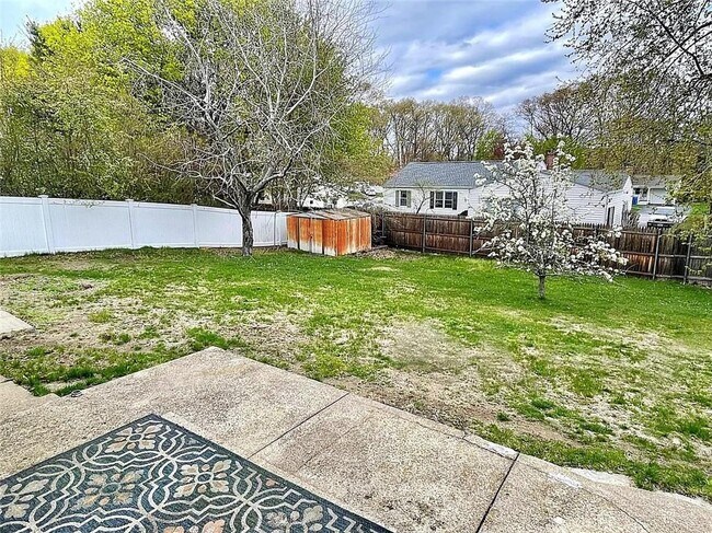 Building Photo - 30 Althea Dr