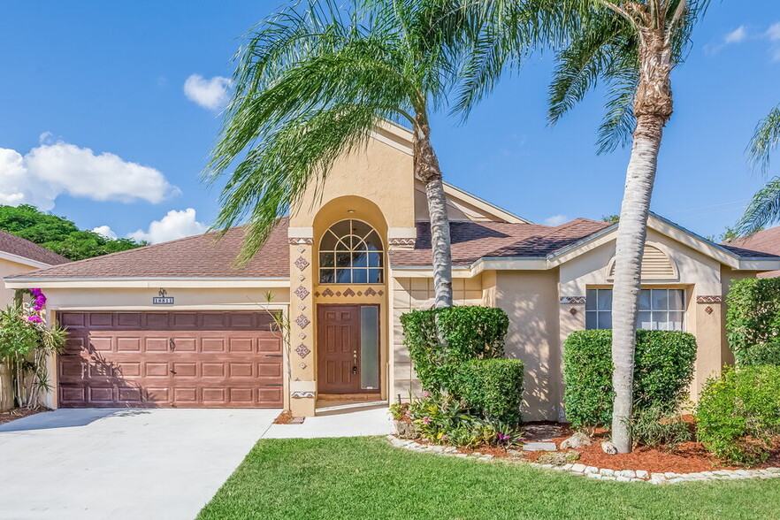 Primary Photo - 18811 La Costa Ln