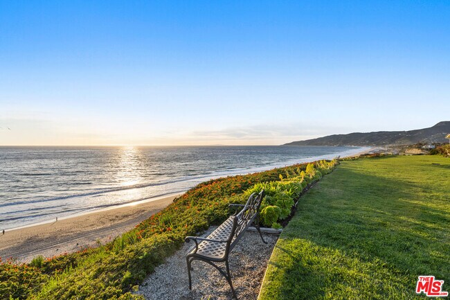 Building Photo - 6801 Seawatch Ln