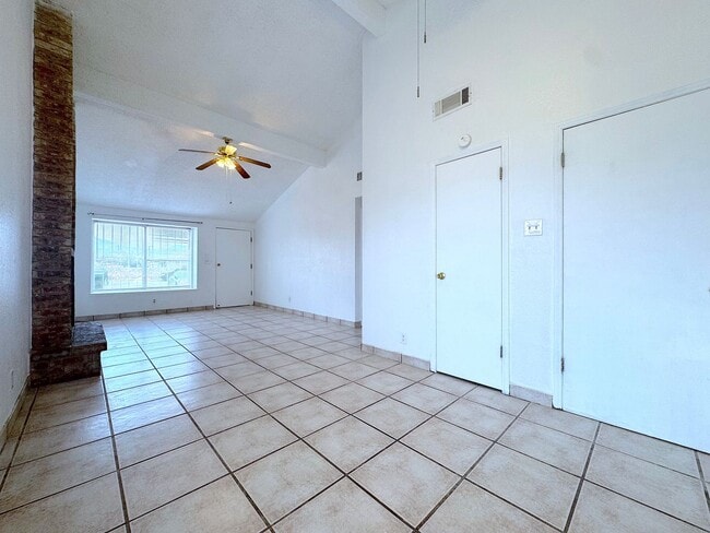 Building Photo - Northeast El Paso 2 bed/2 bath