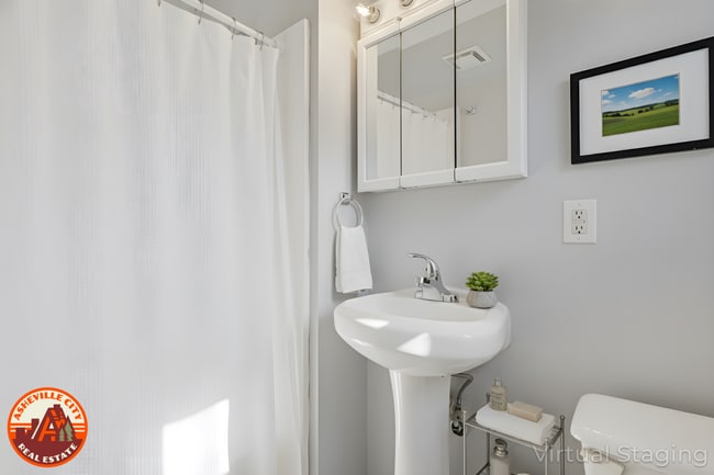 Building Photo - Modest East Asheville 3-Bedroom with Garage & Fenced-In Backyard