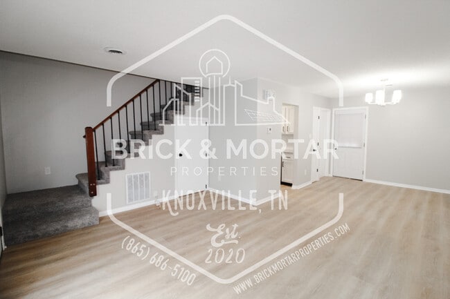 Building Photo - 2105 Belle Terra Rd