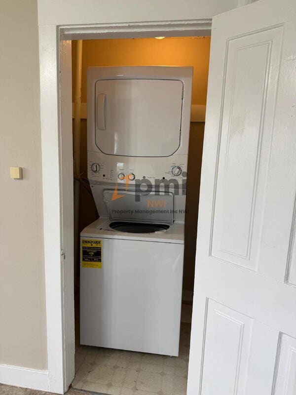 Building Photo - 56 Erie St