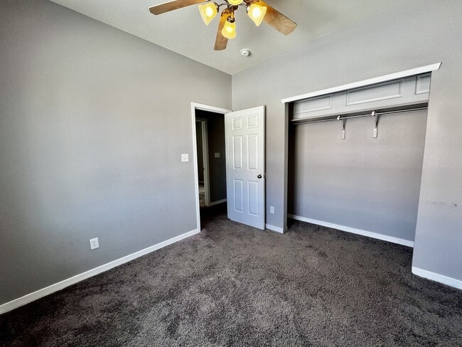 Building Photo - 3150 N Yarbrough Dr