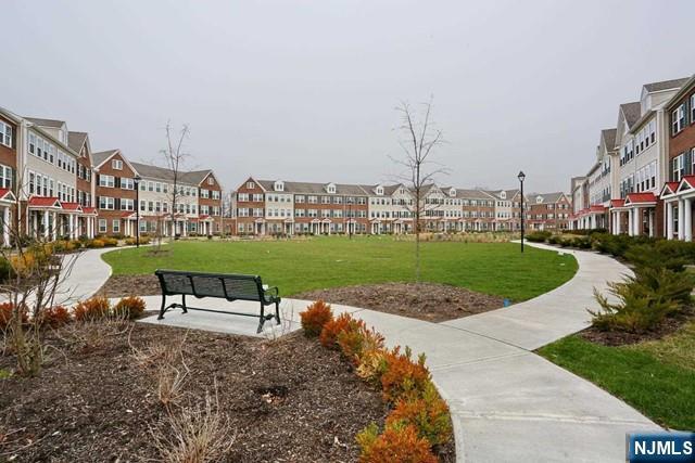 Building Photo - 4-12-30 30th St