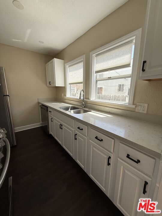 Building Photo - 1328 S Bronson Ave