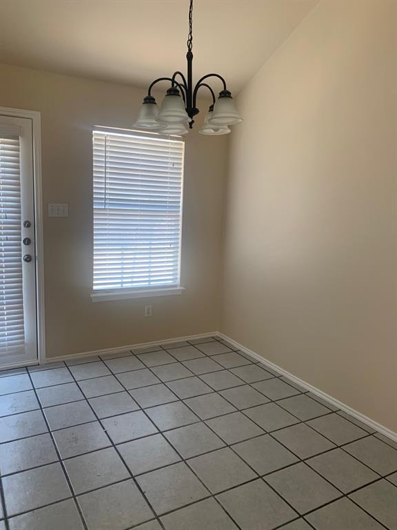 Building Photo - 1507 Parkwood Dr