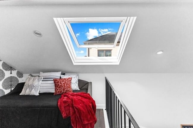 Building Photo - 192 Breakspear Ln