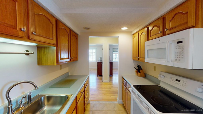 Building Photo - 7 Beachwood Bay Dr