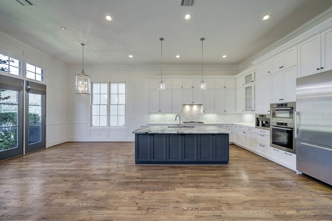 Building Photo - 1116 Mosaico Ln