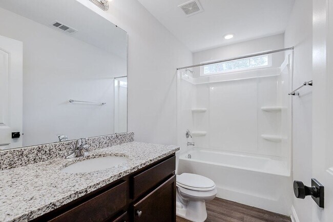 Building Photo - 15 Mossy Oak Cove