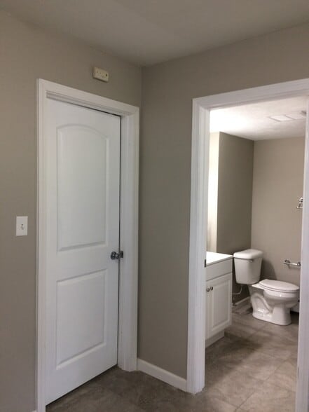 212 A - 212 Lindell Dr
