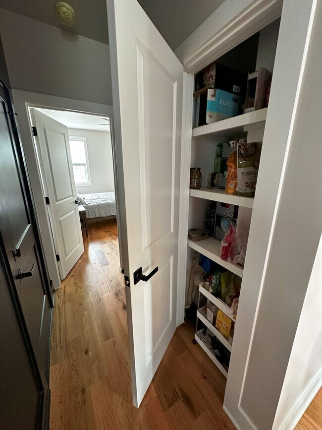Pantry - 1198 8th St