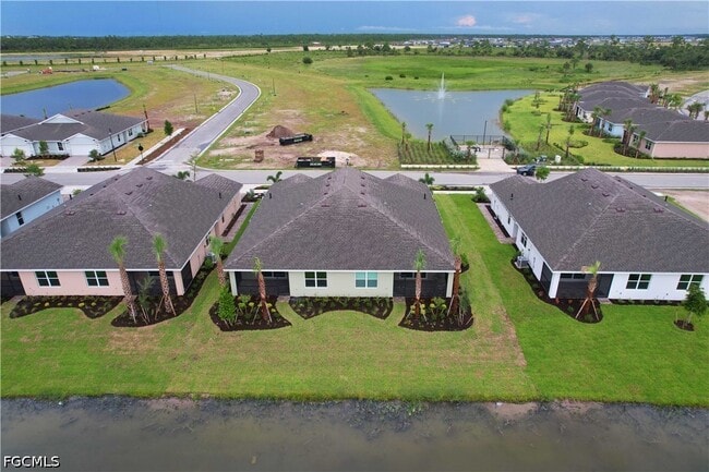 Building Photo - 44442 Palm Frond Dr