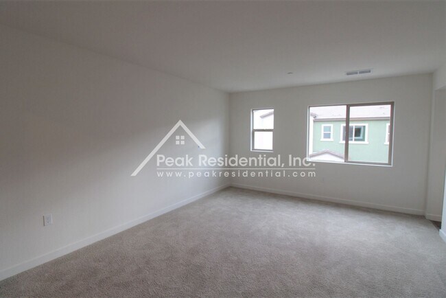 Building Photo - 3 br, 2.5 bath House - 3007 Magical Walk