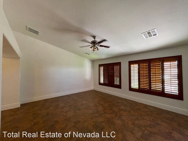 Building Photo - 4 br, 2.5 bath House - 10511 Bella Camrosa