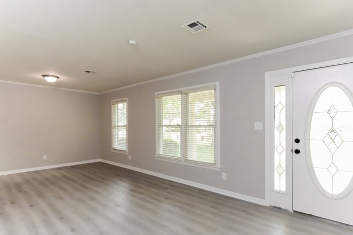 Building Photo - 1291 Huie St