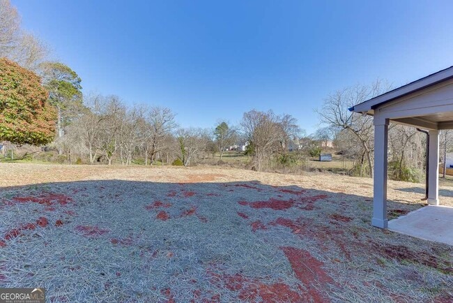 Building Photo - 569 Clayton St