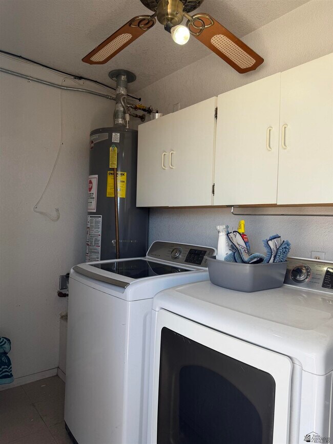 Building Photo - 13616 E 52nd St