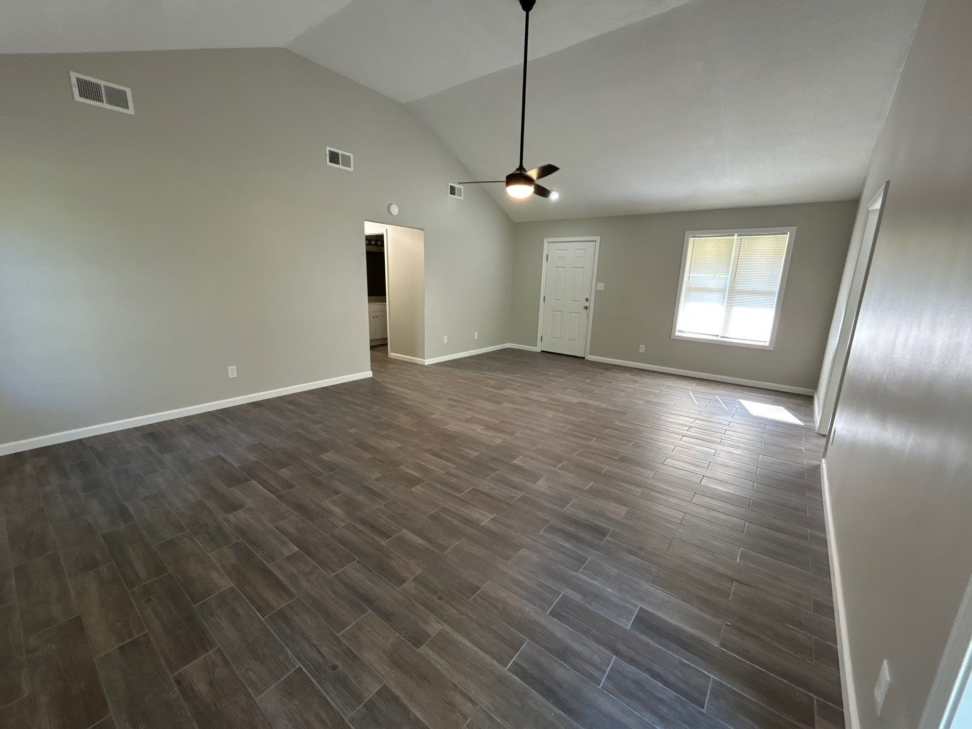 Building Photo - 40 Fairway Cv