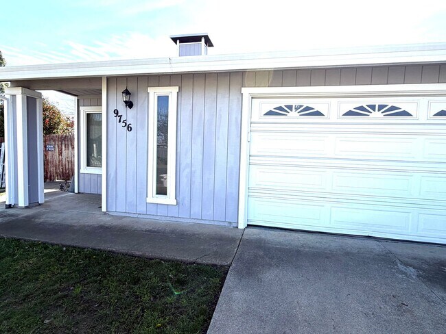 Building Photo - 9756 Greensboro Cir