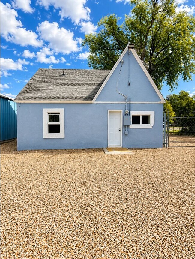 Building Photo - 2605 E Boulder St