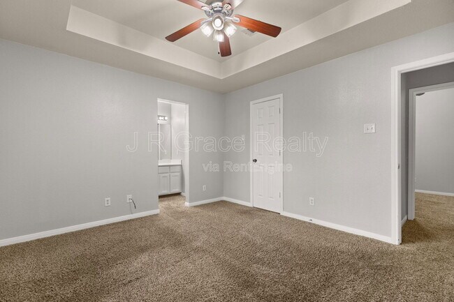 Building Photo - 10217 Hyacinth Ln