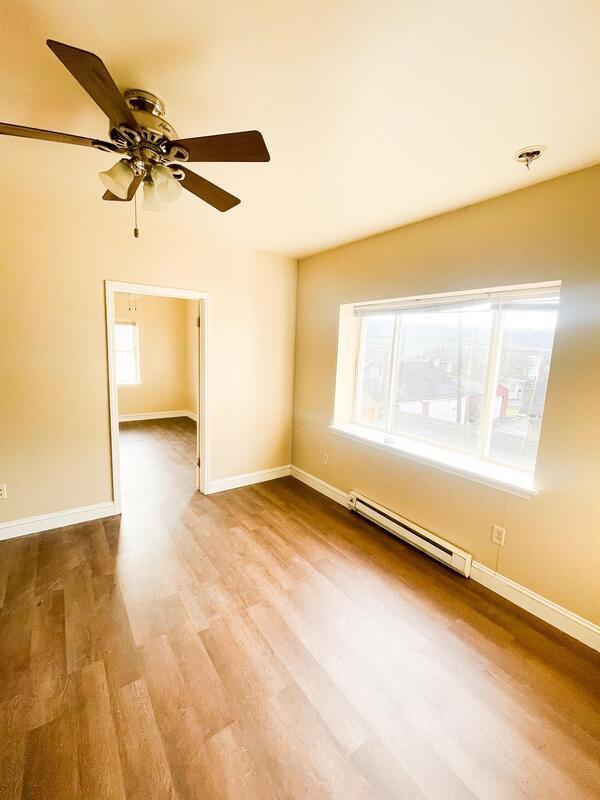 Building Photo - 3500 Elm St