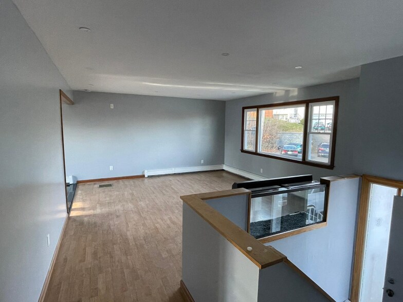 Building Photo - 3 Scenic View Terrace