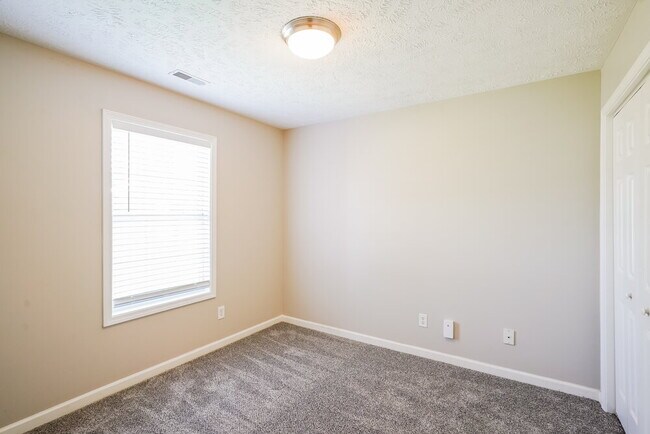 Building Photo - 6006 Boxer Pl