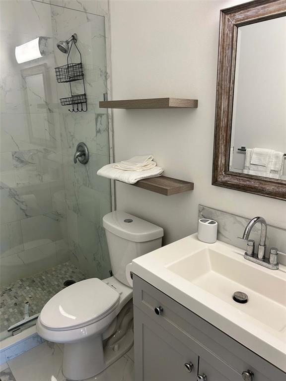 Building Photo - 12447 Lake Denise Blvd