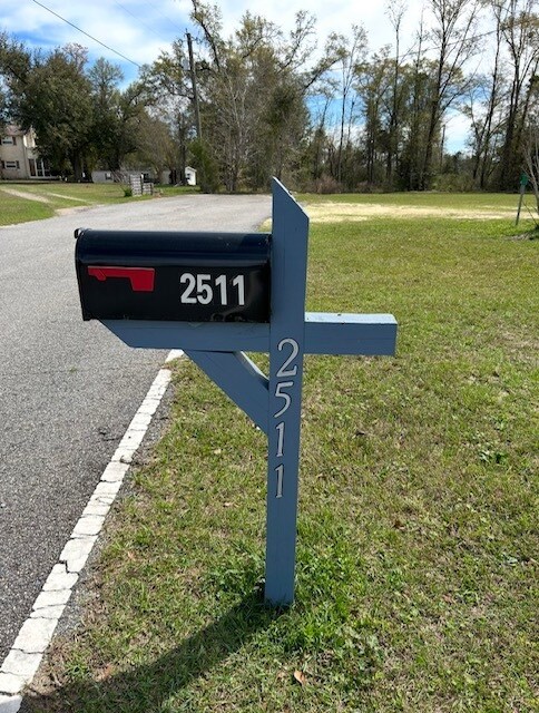 Mailbox - 2511 Mashburn Rd