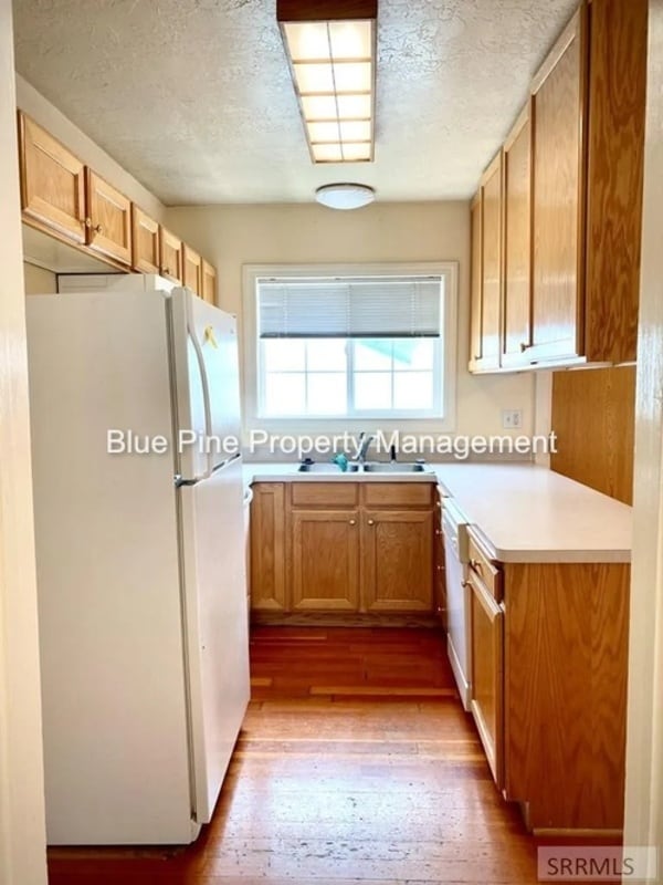 Building Photo - 309 S Milton Ave