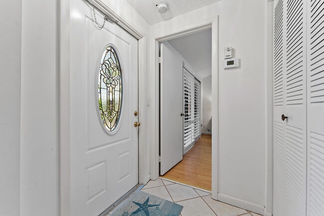 Building Photo - 1801 S US Hwy 1