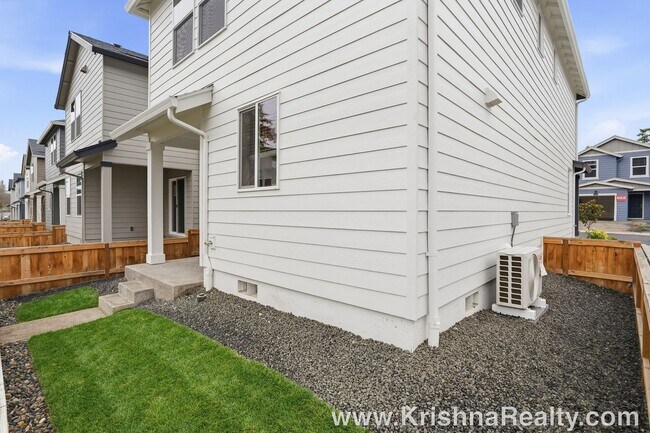 Building Photo - Beautiful Brand-New Single-Family Home for Rent