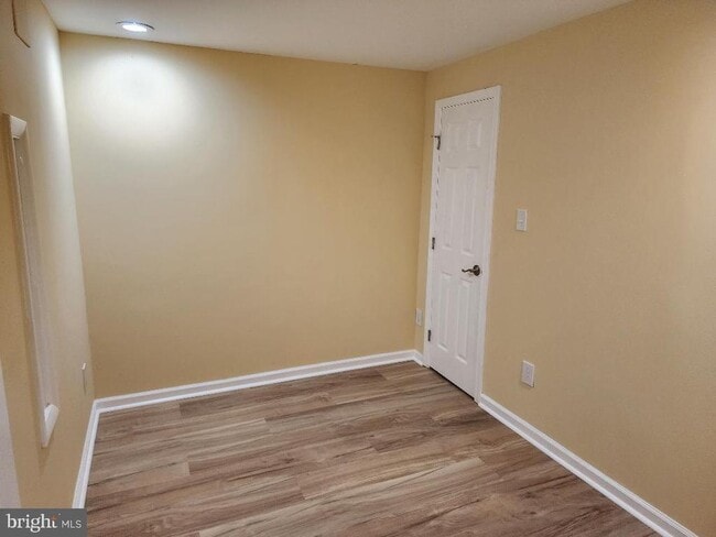 Building Photo - 42 Southall Ct