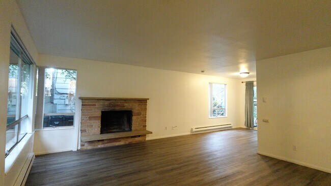 Building Photo - ar14000