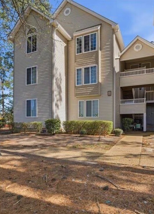 Building Photo - Hampton Home