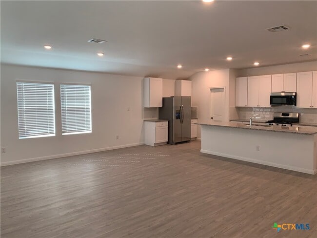 Building Photo - 458 Fairy Duster Dr