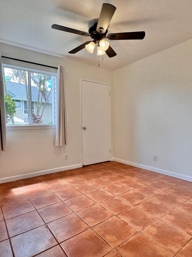 Building Photo - 2 Bed/1.5 Bath Halelani Village Condo with a Fenced Yard