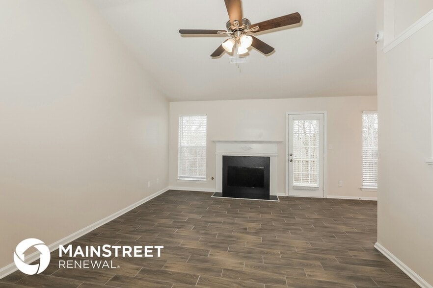 Building Photo - 7434 Chad's Cir